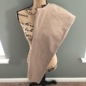 Old Navy The Long Pixie Pant in Tan